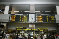 În 2009, prin aeroporturile româneşti au trecut peste nouă milioane de pasageri