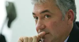 Angajaţii companiilor de stat, aşteptaţi să ceară micşorarea salariilor
