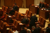 UNPR a exclus din partid patru parlamentari care au votat moţiunea de cenzură
