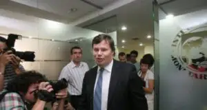 România mai are nevoie de bani. Ce spun economiştii: Împrumut de la FMI? Am vrea noi, dar nu vom mai primi