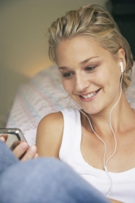 Clienţii Orange pot asculta muzică nelimitat pe mobil