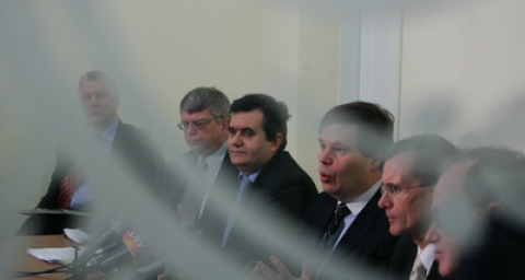 FMI îşi amână şedinţa de board din cauza problemelor noastre