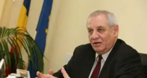 Există sau nu bani de pensii? Băsescu spune că nu, Şeitan spune că da