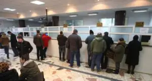 Impozitele pentru mai multe case şi maşini puternice, menţinute şi în 2011
