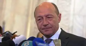 Băsescu: „În opinia mea, majorarea TVA a fost o greşeală”