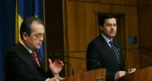 Boc: Impozitul minim se elimină din această toamnă