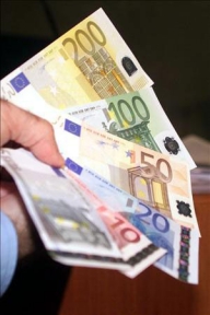 Spania a vândut titluri de 3,4 miliarde de euro la randamente în scădere