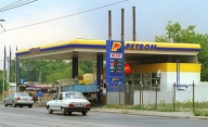 OMV Petrom a majorat sâmbătă preţul benzinei cu 9 bani/litru