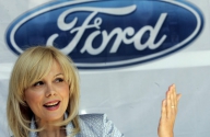 Ford îşi plăteşte datoriile cu ajutorul mai multor state, inclusiv cel român