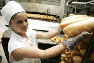 Rompan: Pâinea se va scumpi cu 15%, după ce preţul făinii a urcat cu 40% într-o săptămână