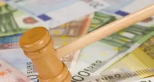 Administratorii de pensii private s-au înţeles să încalce legea