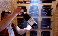 Nu există o interdicţie totală a vinurilor moldoveneşti în Rusia