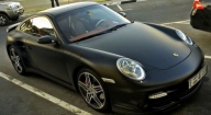 Cum îşi vând ruşii maşinile: un Porsche costă 13.000 de euro