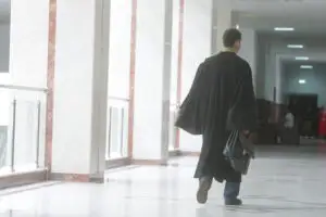 130 de dosare de corupție, pe rolul instanțelor românești