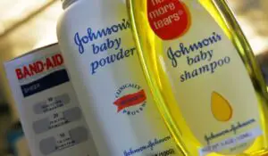 Scandalul mitei Johnson & Johnson: „Managerii actuali ai organizaţiei nu au fost implicaţi cu bună ştiinţă în aceste fapte”