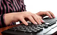 Numărul clienţilor nemulţumiţi ai băncilor organizaţi în grupuri pe internet a trecut de 12.000