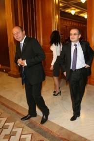 Băsescu: N-am cum să fiu supărat pe premier