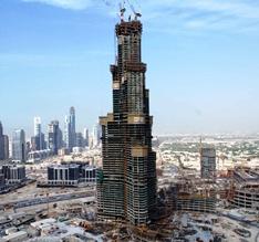 Burj Dubai a devenit cea mai înaltă clădire din lume