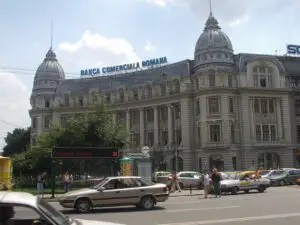 BCR, autorizată ca intermediar în vânzarea pensiilor private obligatorii