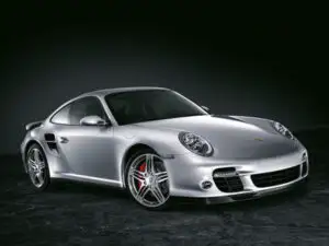 Angajaţii Porsche AG au primit un bonus de 5.800 de euro