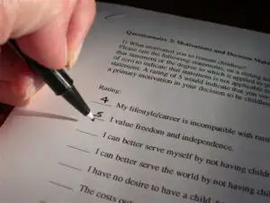Angajaţii îl aşteaptă pe Moş Crăciun! Chestionar CAPITAL, în colaborare cu Desprefirme.com