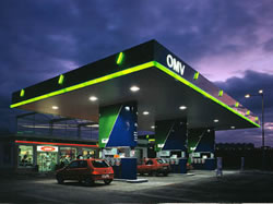 OMV nu renunţă la preluarea grupului maghiar Mol