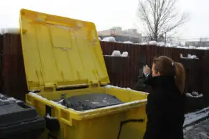 PREMIERĂ-Curtea de Apel București obligă primăriile să scoată la licitație serviciile de salubrizare