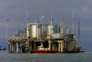 Rezervele dovedite de petrol ale României se ridică la 500 milioane barili