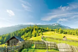 Pe ultima sută de metri: oferte pentru Paște și 1 Mai