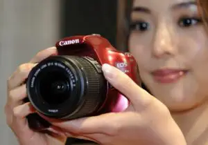 Venituri în scădere cu 13% pentru Canon în trimestrul 3