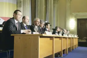 Banii UE, absorbiţi în fondurile de salarii