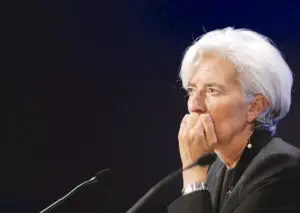 Sectorul privat, ancora economiei în al doilea val al crizei