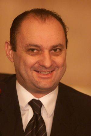 Fostul ministru al Agriculturii, Ioan Avram Mureşan, condamnat definitiv la şapte ani închisoare