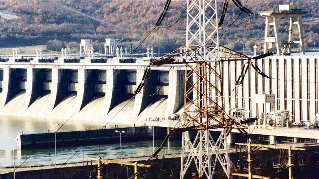 „Băieții deștepți” au început contraatacul la Hidroelectrica