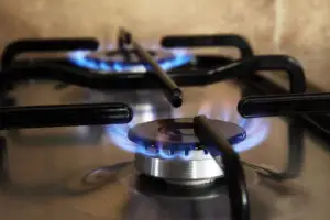 FMI cere din nou Ucrainei majorarea prețului gazelor naturale