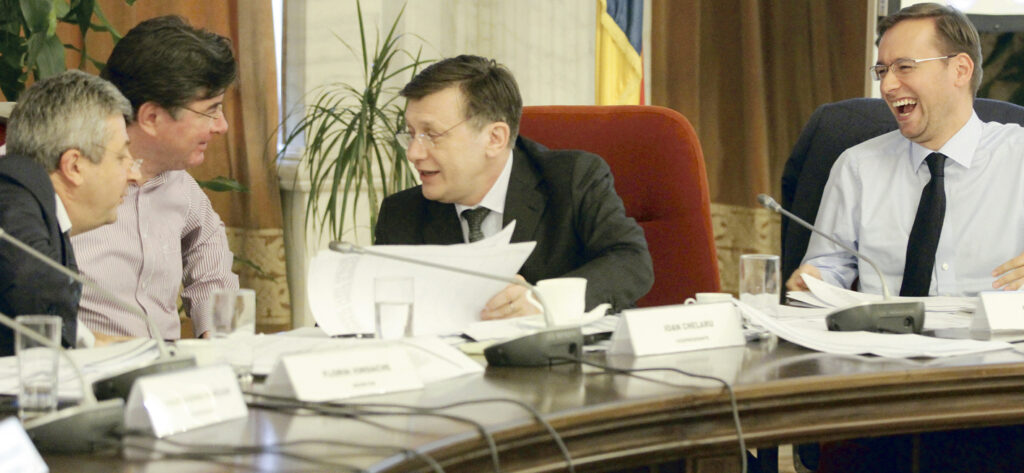 Aleșii ne pregătesc o Constituție haotică