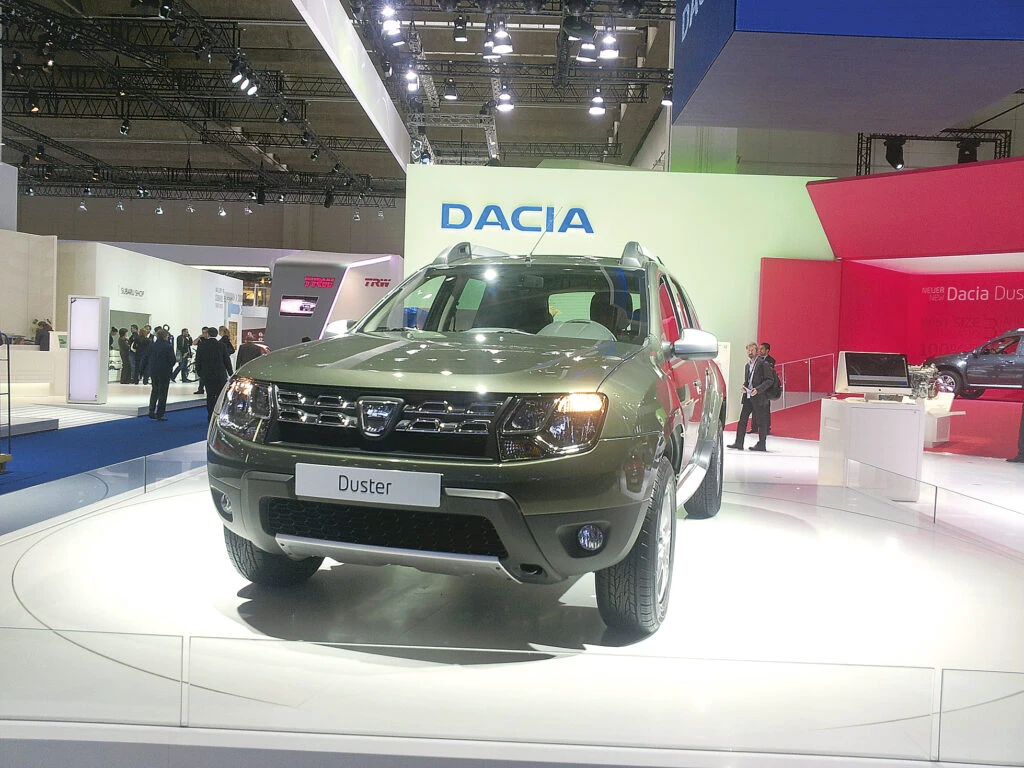 Dacia Duster: Pregătit pentru fotoliul de lider al segmentului SUV-urilor subcompacte