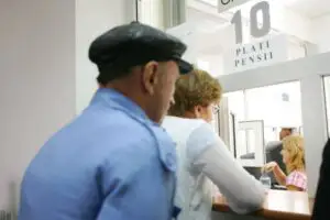Persoanele fizice vor plăti la ANAF contribuiţiile sociale de pensie