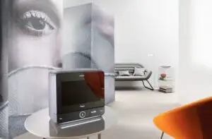Cuptoare cu microunde aşa cum nu aţi mai văzut, disponibile de azi în România