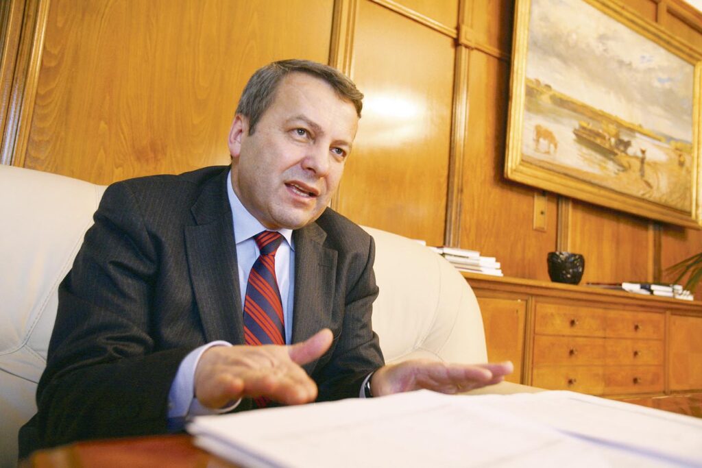 Gheorghe Ialomiţianu: „Mai bine creştem investiţiile publice decât să reducem taxele”