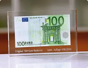 BCR: Calendarul adoptării euro e pus în pericol de liberalizarea tarifelor la gaze