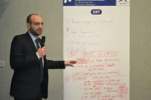 Ce le face viaţa grea televiziunilor publice
