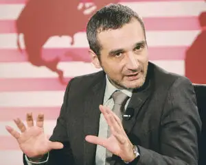 Sebastian Lăzăroiu: „Statul nu e obligat să plătească burse de leneveală”