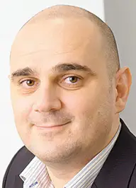 Investiţi în echipele de vânzări!