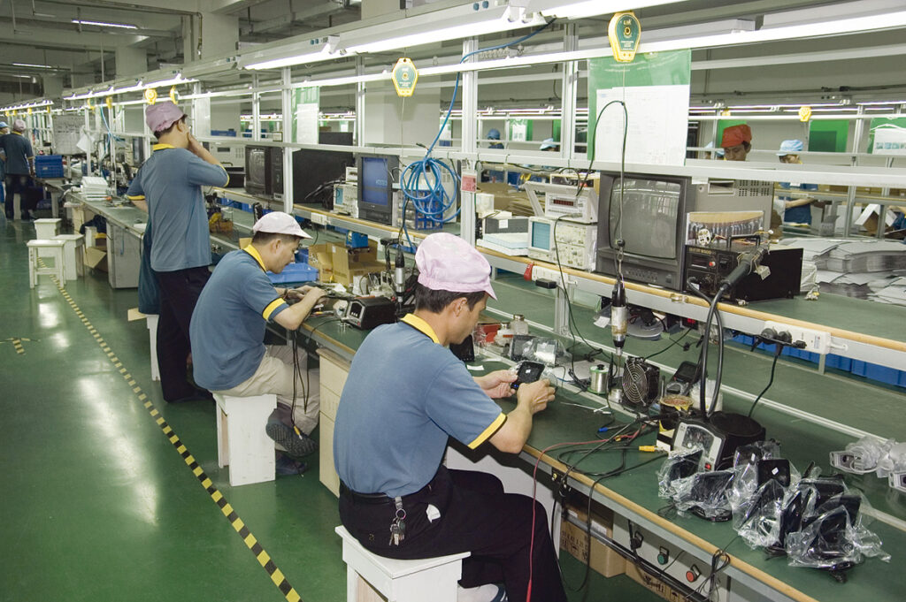 Samsung va muta producţia din China în Vietnam, datorită salariilor mai scăzute