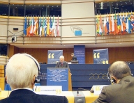 Leafa europarlamentarilor români creşte de şapte ori în 2009