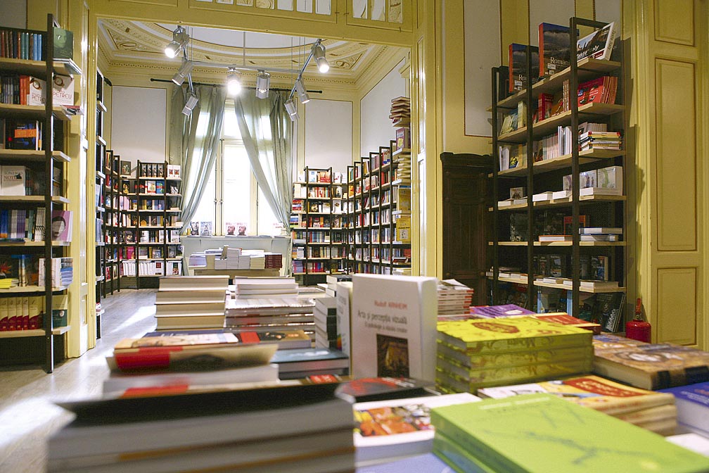 Izolare. În Belgia, librăriile sunt clasificate „magazine esenţiale”