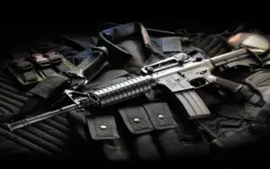 Asistăm la cea mai mare explozie a comerţului mondial cu arme pe care l-a cunoscut lumea vreodată