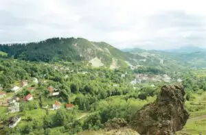 Proiectul minier Roşia Montană, între tribunal şi avizare
