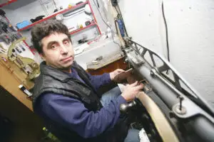 Legea care ar putea contribui la revigorarea meseriilor tehnice în România